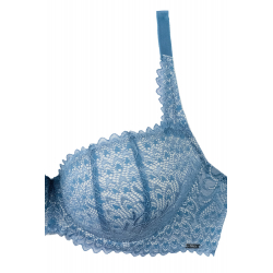 Modrá podprsenka vás uchvátí krajkou a perlovým podložením Modrá podprsenka vás uchvátí krajkou a perlovým podložením