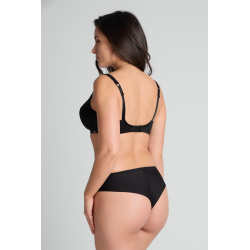 Sexy brazilky s vysokým pasem vytvoří krásnou postavu