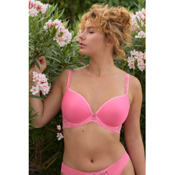 Lososová podprsenka vykouzlí krásný dekolt | Triola