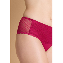 Celokrajkové kalhotky ve střihu panty zvýrazní vaše křivky