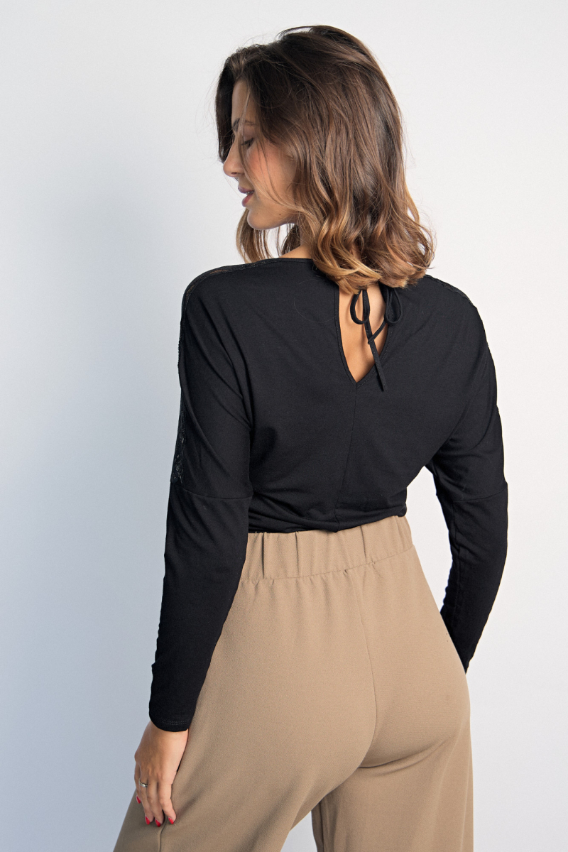 Viskózová dámská halenka – elegantní, černá
