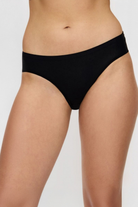 Triumph dámská tanga černá